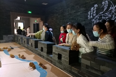 中文與傳媒系赴亳州市城市展覽館開展主題黨日活動 深化文化教育，服務城市發展